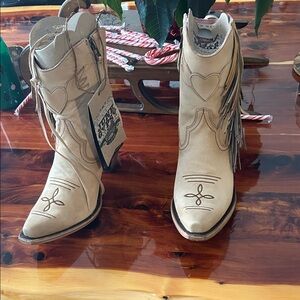 Stylish Cream Ankle Booties with Fringe